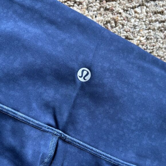 Lululemon Align High Rise Crop Leggings Cropped Blue Womens Size 6 - Picture 4 of 5